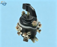Interruptor de Cambio Marino, Interruptor Combinado HZ10D-63P/4, 63A, Dos Circuitos, 4 Cables, 12 Terminales