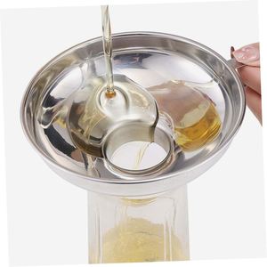 2 Embudos Grandes de Acero Inoxidable de Grado Alimenticio para Llenar Botellas con Agarre de Silicona, Aptos para Microondas - Product Image 4