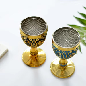 Calice da Vino Retrò Rosso Colofur 2025, Bicchiere Elettroplaccato Oro per Cocktail e Vino con Stelo - Product Image 4