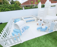 Ensemble de Jeu Doux Blanc pour Aire de Jeux Extérieure avec Clôtures pour Location de Fête d'Enfants Équipement de Jeu Doux Château Gonflable Fête d'Anniversaire