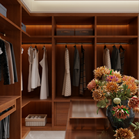 Système de dressing ouvert Aige en bois massif avec îlot central et éclairage LED, armoire modulaire personnalisée pour dressing de villa