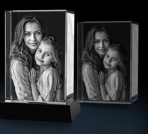 K9 cristal 3D <span class=keywords><strong>photo</strong></span> personnalisée cristal laser 3D cube de cristal gravé personnalisé avec base de lumière led - Product Image 1