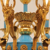 Lustre en laiton rococo de couleur bleue à 8 lumières pour table à manger