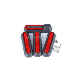 Juego de cubiertas decorativas para <span class=keywords><strong>M365</strong></span> /1S <span class=keywords><strong>Lite</strong></span> PRO PRO2, tornillos de cubierta lateral de rueda trasera reflectante Universal - Product Image 4