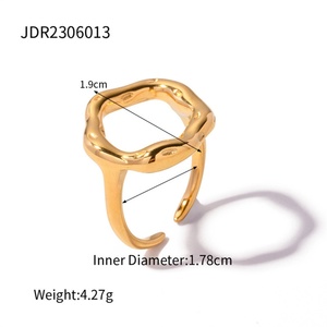 Anillo de Joyería Vintage, Delicado, Chapado en Oro Fino, Acero Inoxidable, Diseño de Flor Hueca, para Mujer - Product Image 2
