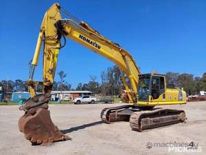 Excavadora KOMATSU PC450 con Rodamiento de Caja de Cambios del Motor - Capacidad de la Cuchilla de 2.1 m, Peso Operativo de 54125 kg - Product Image 4