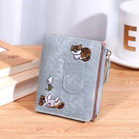 Dompet Pendek Bordir Kucing Lucu Baru Tiba Gaya Jeans Dompet Uang Ritsleting Kulit PU Dompet Lipat Dua Wanita Tempat Kartu Multi