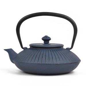 Teiera in ghisa smaltata da 500 ml <span class=keywords><strong>con</strong></span> motivo a righe verticali e <span class=keywords><strong>infusore</strong></span>, disponibile in magazzino. - Product Image 3