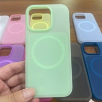 Coque souple magnétique translucide multicolore en silicone texturé gelée style crème glacée, gaufrée, à chargement sans fil – Meilleure vente