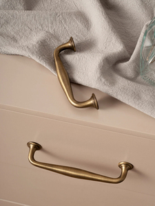 French Retro Solid Brass Cabinet Pull Handles Antique Brass Finish for Drawers Cabinets Wardrobe <strong>Doors</strong> - Product Image 2
