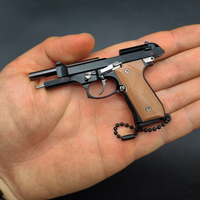 Porte-clés en métal modèle 92f, pendentif cadeau, modèle de pistolet