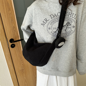 <span class=keywords><strong>Sac</strong></span> <span class=keywords><strong>bandoulière</strong></span> coréen pour femme, <span class=keywords><strong>léger</strong></span> et décontracté, en forme de croissant, à porter sur l'épaule, la poitrine ou la taille, idéal pour les voyages quotidiens - Product Image 2