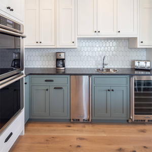 CBMmart-armarios de cocina de estilo lacado azul claro, Panel de puerta empotrada de 2 PAC, encimera blanca, Panel de puerta de vidrio marrón - Product Image 6