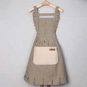 Delantales de Cocina Azul Claro con Volantes para Hombres, Ideales para Barbacoa y Asados, de Best Chef Daddy - Product Image 4