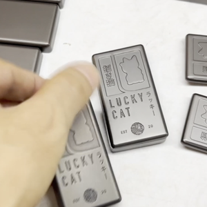 Perfume compacto sólido Vintage, recarga magnética - Product Image 1