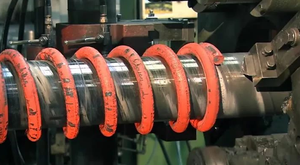 Chaîne de production de enroulement à chaud automatique de ressort four de chauffage par induction pour le moteur de traitement thermique comme composant de noyau - Product Image 5