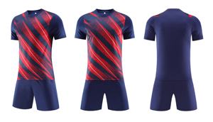 Maillots de football personnalisés pour hommes, impression par sublimation, haute qualité, design court et tendance, 100 % polyester respirant et à séchage rapide - Product Image 4