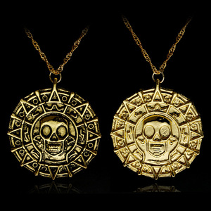 Collana Vintage in Lega con Moneta Pirati dei Caraibi, Ciondolo a Medaglione Teschio Pirata, Gioiello di Moda Ispirato al Film con Catena a Corda - Product Image 1