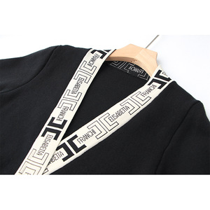 Produttori di maglieria Custom scollo a V <span class=keywords><strong>maniche</strong></span> <span class=keywords><strong>lunghe</strong></span> cravatta maglia Midi vita alta maglione abiti Casual per le donne - Product Image 3