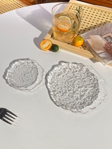 Assiette jetable en verre givré irrégulier style Ins, motif végétal Japandi, pour fêtes, fruits, gâteaux, desserts et collations - Product Image 3