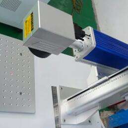 Máquina de marcado láser de fibra de escritorio de nuevo diseño para grabador láser de fibra de metal 20W/30W/50W a la venta en Australia - Product Image 4