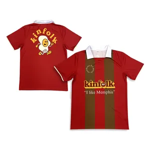 Kaus sepak bola kustom Jersey sepak bola sublimasi pola bergaris trendi merah poliester