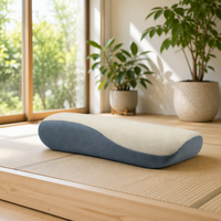 Oreiller ergonomique en mousse à mémoire de forme courbé, emballé en rouleau, bicolore, pour soulager la pression cervicale
