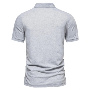เสื้อยืดคอตตอนผู้ชายแบบเรียบสำหรับเล่นกีฬากอล์ฟ  รับผลิตตามสั่งพร้อมปักโลโก้ขายส่ง - Product Image 3