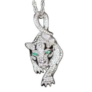 Pendentif Panthère de Luxe Hip Hop Moissanite Iced Out Yeux Verts Design Unique Breloque Collier pour Cadeau de Fête - Product Image 2