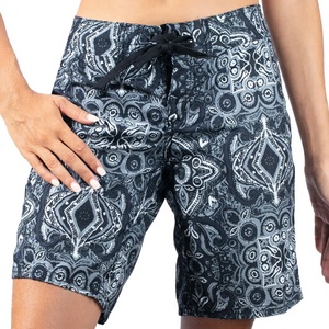 Shorts de bain mi-longs pour hommes en polyester tissé 100 %, séchage rapide, respirants, légers, pour la plage et l'été – Vente en gros ODM - Product Image 2