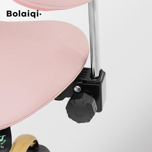 BOLAIQI Hochwertiger Rollhocker aus Rosa Leder für Schönheitssalons und Spas mit Verstellbarer Rückenlehne und Neigungsfunktion - Product Image 3