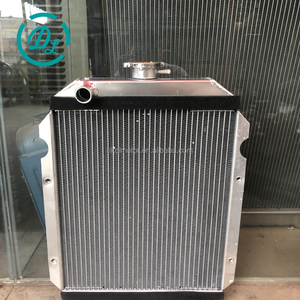 Radiateur de pelle Excavator EexcavaStart SK30, réservoir d'eau ASSY, pièce PW05P00027F1, noyau en aluminium durable, refroidissement efficace, garantie 1 an - Product Image 1