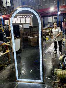 Miroirs de salon de coiffure décoratifs de luxe à succès en 2026, <span class=keywords><strong>miroir</strong></span> de salon de beauté avec éclairage LED - Product Image 3