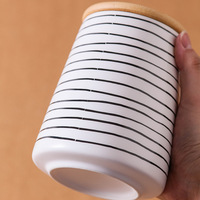 Ensemble de pots de rangement modernes en céramique pour cuisine, avec couvercle hermétique en bois, pour la maison, cadeau, importateur, revendeur de décoration intérieure