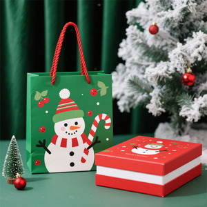 Coffret cadeau veille de Noël rouge pour écharpe gants thermos flacon emballage dossiers durables matériaux recyclés parfait Noël - Product Image 3