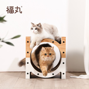 Griffoir pour chat Fukumaru, vertical, bicolore, durable, en carton ondulé sans peluches, avec grande cloche jouet pour chat - Product Image 1