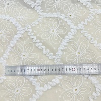 Nouveau style, tissu brodé en coton 100% avec ruban en cordon blanc 3D pour robe d'enfant, rideau et décoration murale