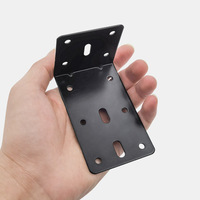 Supports d'angle en L multi-trous en gros, fixations de panneaux de meuble, quincaillerie de renforcement de meubles en fer pour coins