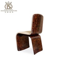 Mesa de Comedor de Alta Gama con Cubierta de Madera y Mármol de Alto Brillo y Sillón de Cuero Genuino para 6 u 8 Personas, para Comedor de Villa de Lujo u Hotel