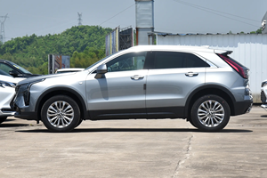 Cadillac <span class=keywords><strong>XT4</strong></span> <span class=keywords><strong>2022</strong></span> 28T FWD Versión de Lujo 2.0T Gasolina Automático SUV Compacto de Lujo Usado con Bajo Kilometraje - Product Image 4