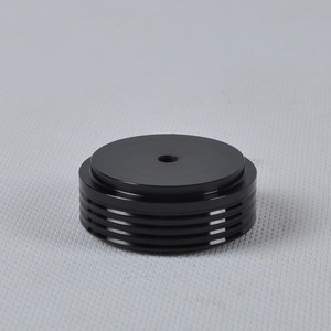 Pieds d'amplificateur en aluminium usiné CNC noir 44x17mm avec anneau en silicone - Pieds d'isolation anti-vibration <span class=keywords><strong>HiFi</strong></span> pour amplificateur à tubes - Product Image 1