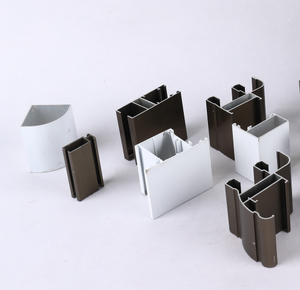 南アフリカ向けのアルミニウム合金6063-T5窓・ドア押出成形材（切断加工サービス付き） - Product Image 1