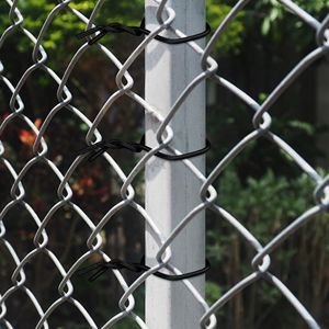 टी-पिलर तार बाड़ क्लिप, धातु जस्ती स्टील टाई, प्रीफैब्रिकेटेड बाड़ क्लिप, त्वरित स्थापना, पूर्व कटिंग बाड़ टाई - Product Image 4