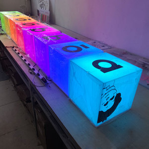 Bán lẻ bán buôn Acrylic Hộp đèn Led Cube dấu hiệu hộp hiển thị cho chiếu sáng quảng cáo lightbox dấu hiệu - Product Image 1