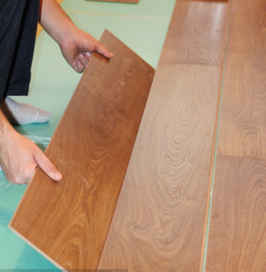 Suelo Laminado de Clic Resistente al Desgaste AC4 de 12 mm de la Mejor Calidad, Resistente al Agua, para Sala de Estar - Product Image 3