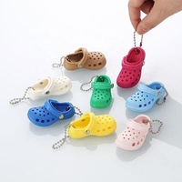 Accessoire de chaîne de perles argentées pour sandales à petits trous, pendentif de chaussures de niche, pour sac à dos, clé de voiture, cadeau de vacances pour femmes