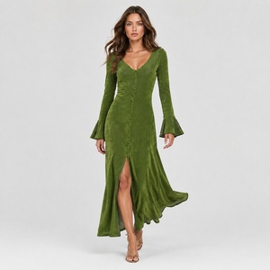 Robe longue décontractée pour femme à manches évasées boutonnées, couleur unie, extensible, avec fente et taille naturelle, idéale pour l'été - Product Image 2