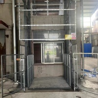 Ascenseur de fret d'entrepôt à rail de guidage en acier en forme de H personnalisable, nouvelle solution de levage innovante