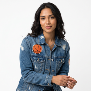 Fournisseur en gros de patchs brodés thermocollants en chenille et PVC pour veste de sport, avec logo d'équipe d'association de basketball - Product Image 3