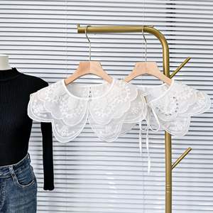 <span class=keywords><strong>Col</strong></span> décolleté en dentelle brodé double couche blanc personnalisé Vente en gros <span class=keywords><strong>Faux</strong></span> <span class=keywords><strong>col</strong></span> de <span class=keywords><strong>chemise</strong></span> détachable en organza pour <span class=keywords><strong>chemise</strong></span> <span class=keywords><strong>femme</strong></span> - Product Image 1